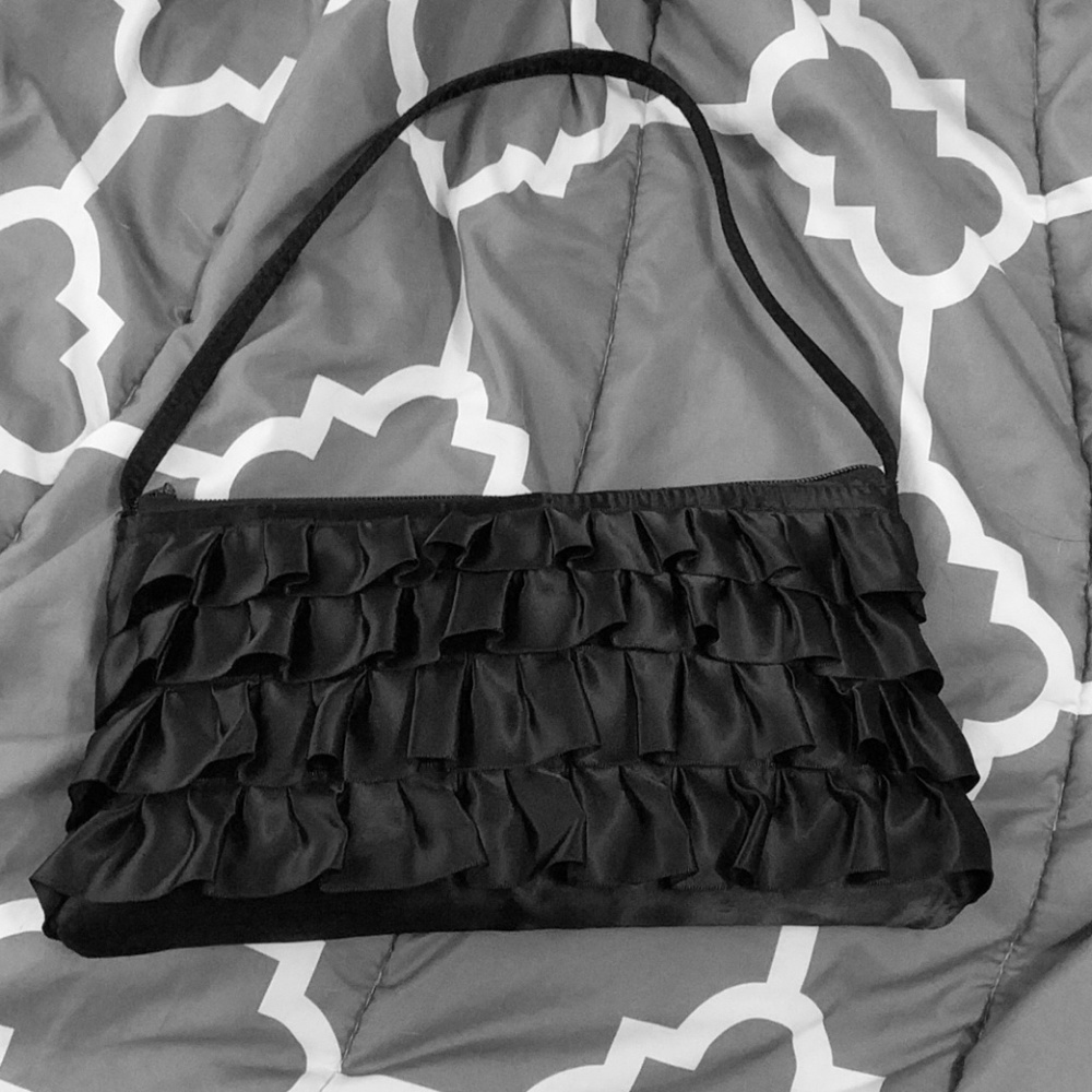 NWOT Black Ruffel Purse